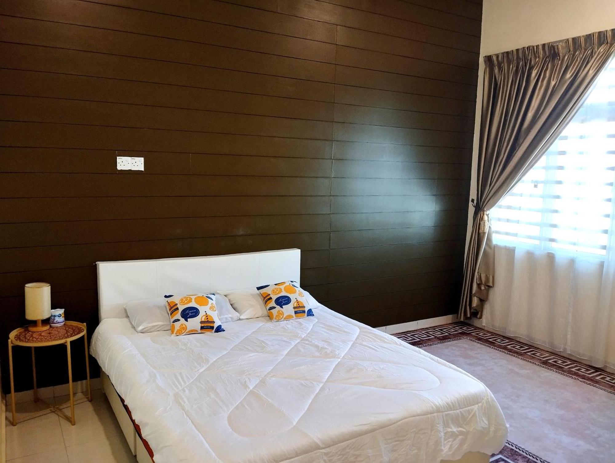 Cosy Casa Hana 4Br 3B Куантан Екстериор снимка
